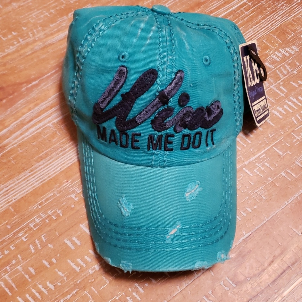 Wine Made Me Do It hat
